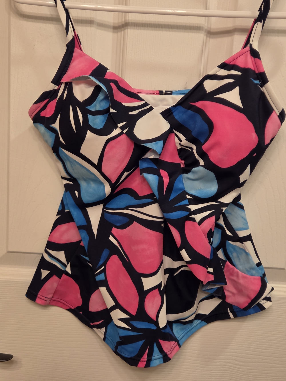 Caribbean Joe Multi Color Floral Ruffle Tankini (Bikini) Top